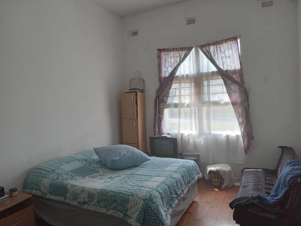 3 Bed Apartment in Quigney photo number 6