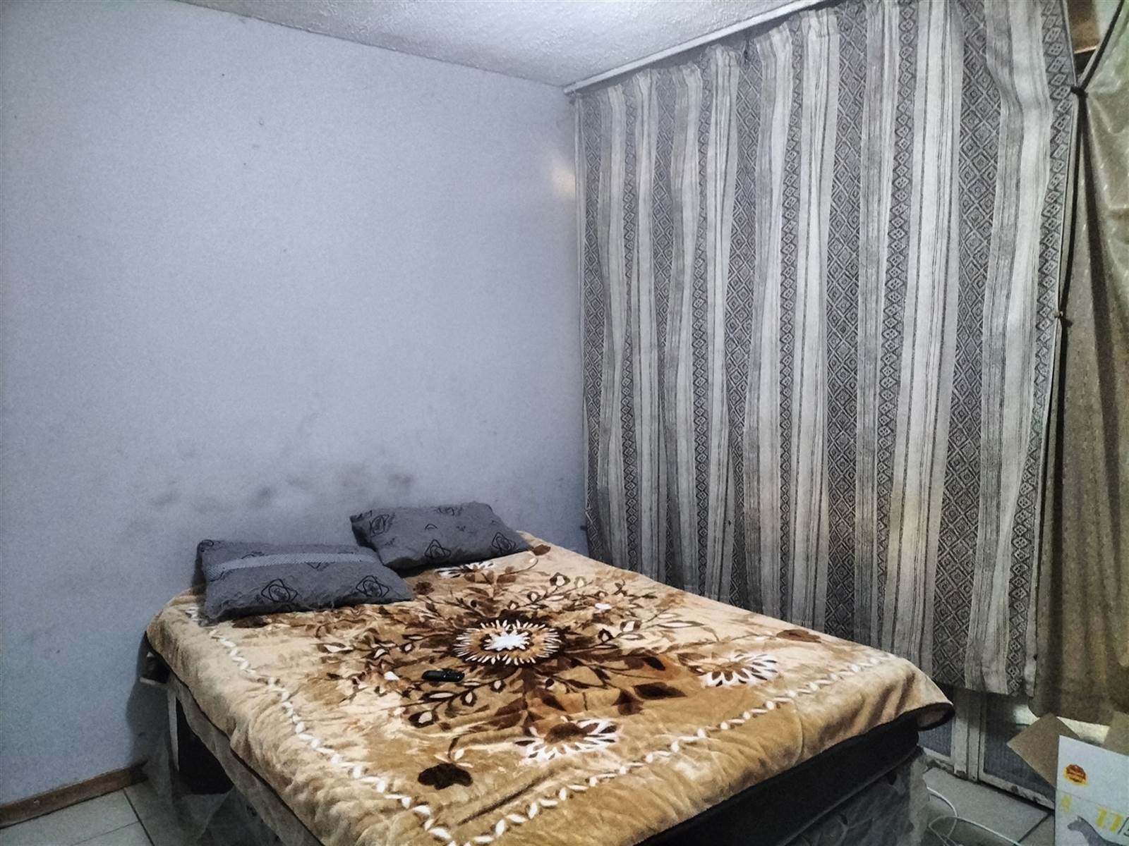 6 Bed Apartment in Pretoria Central photo number 13