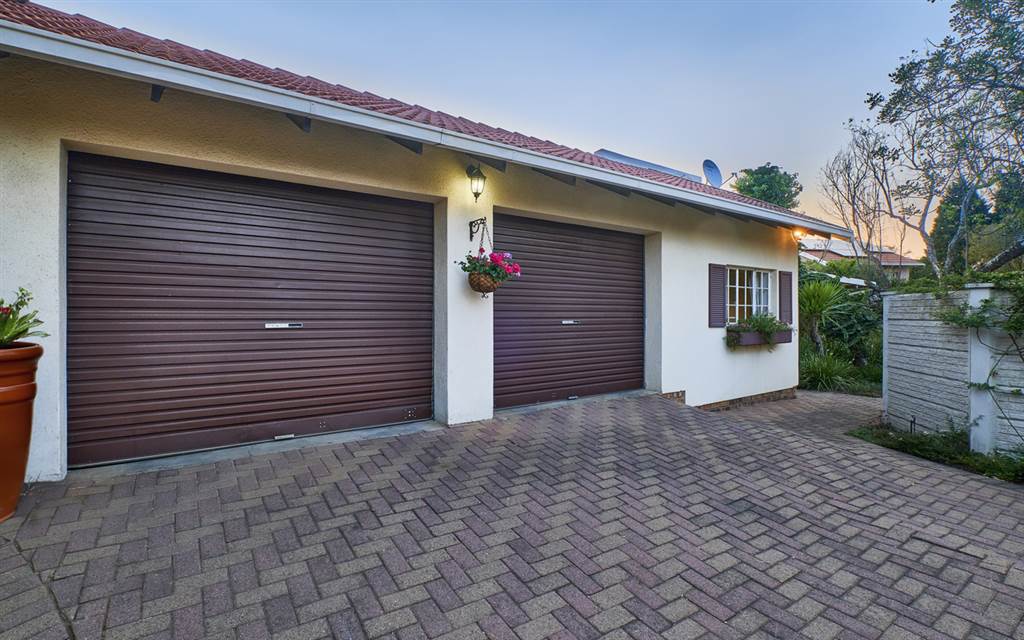 4 Bed House in Randpark Ridge photo number 21