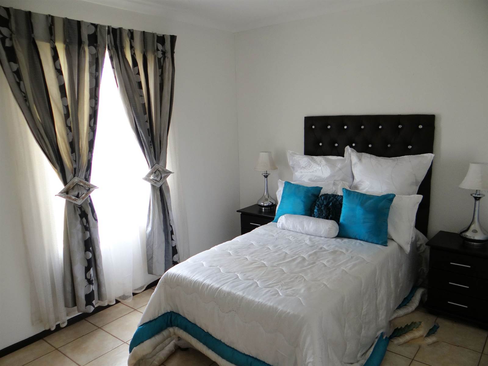 2 Bed House in Protea Glen photo number 15