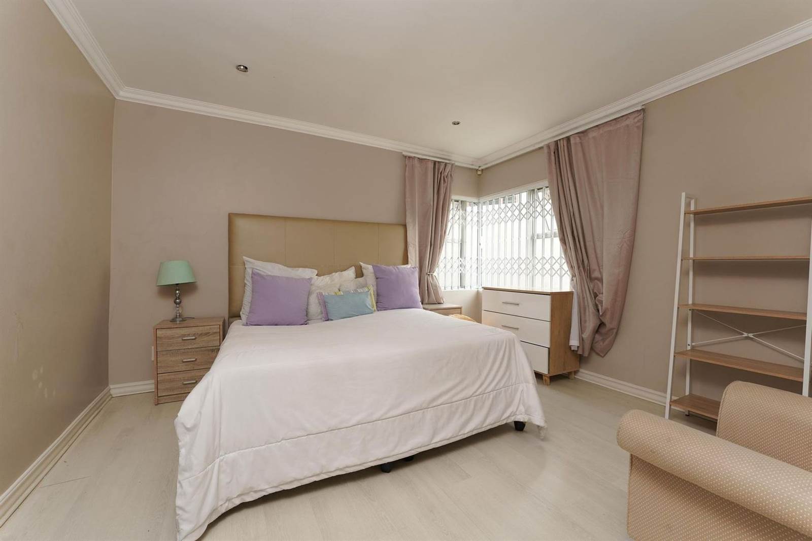 5 Bed House in Woodmead photo number 29