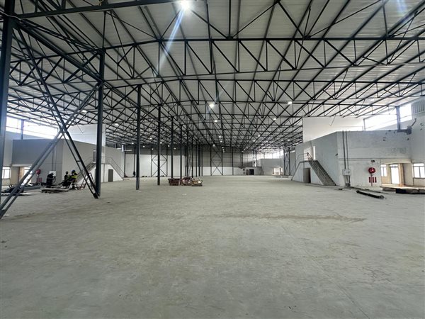 910  m² Industrial space