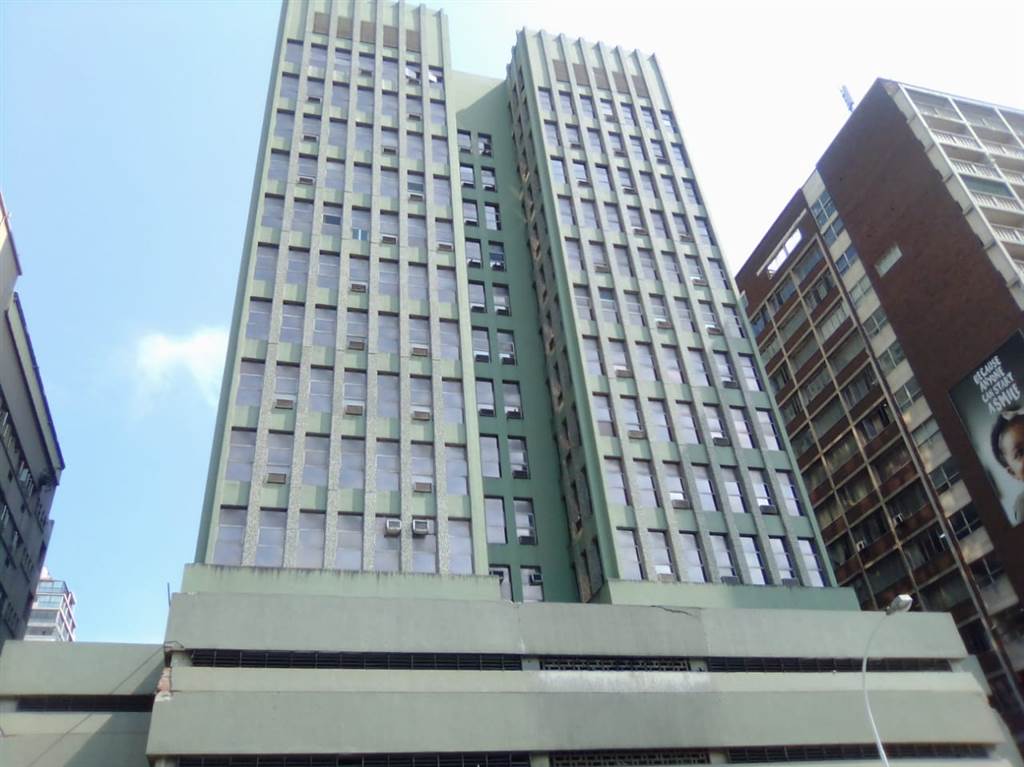 168.86  m² Office Space in Durban CBD photo number 2