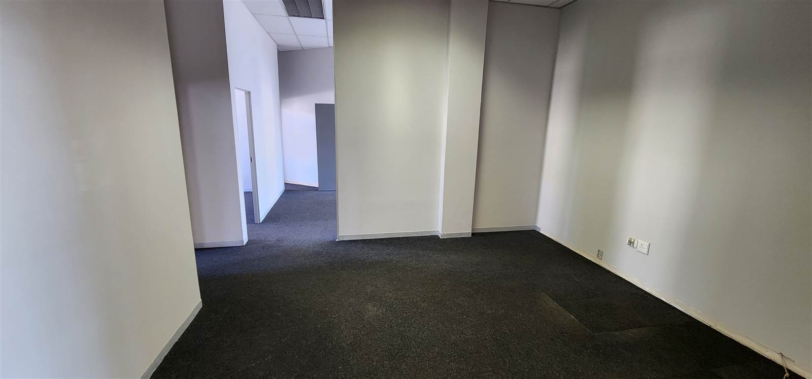 156.6  m² Commercial space in Highveld photo number 4