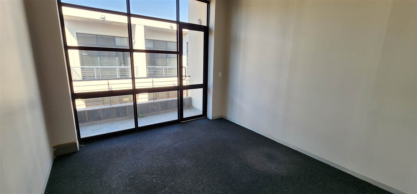 156.6  m² Commercial space in Highveld photo number 15