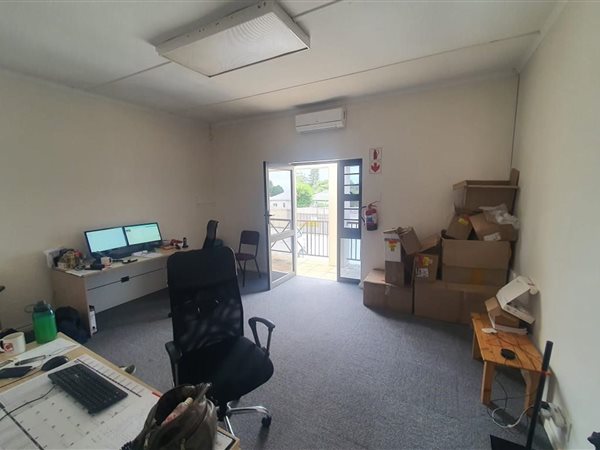 161  m² Commercial space in Newton Park