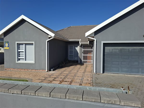 3 Bedroom House 3 Bedroom House