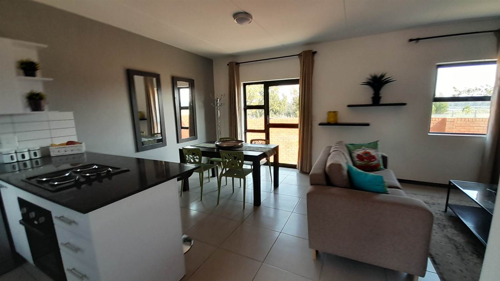 2 Bed House in Boksburg Central photo number 3