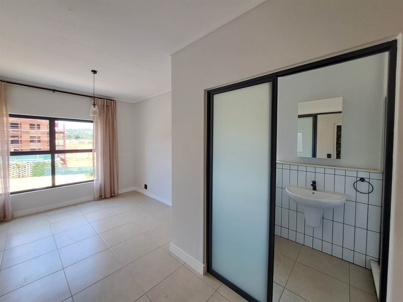 3 Bed Apartment in Mooikloof photo number 11