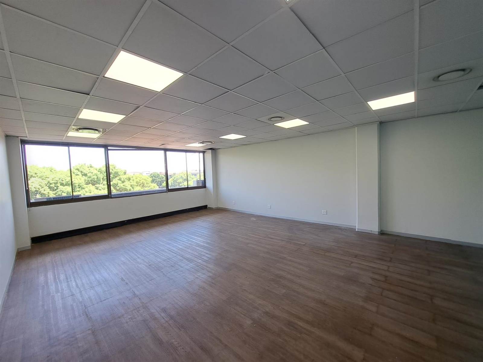 79.2  m² Commercial space in Centurion CBD photo number 2