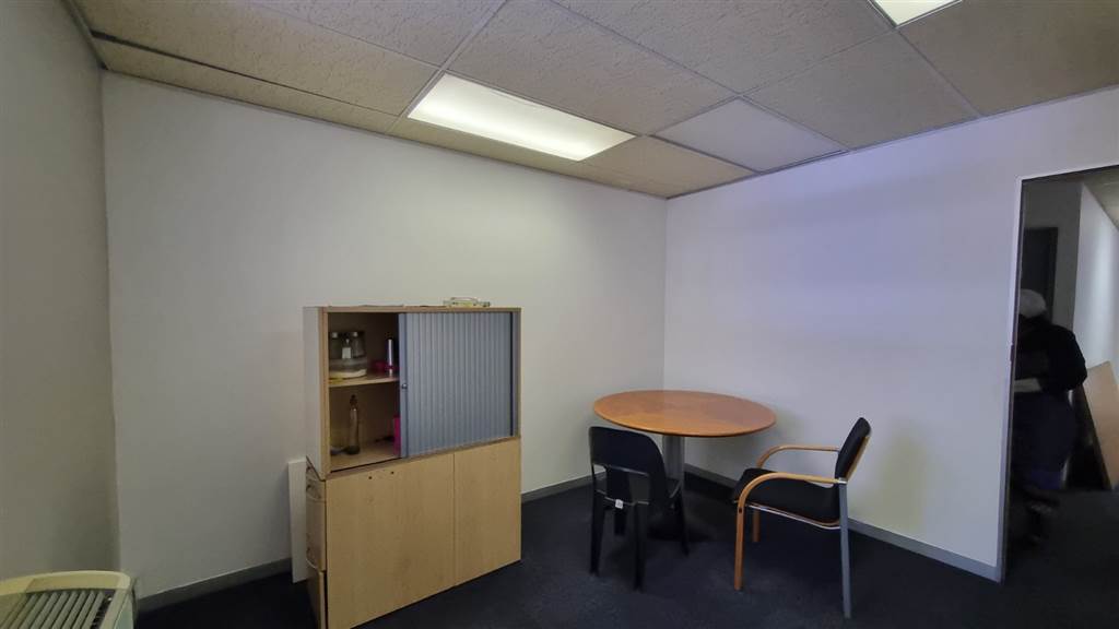 10  m² Commercial space in Hatfield photo number 11