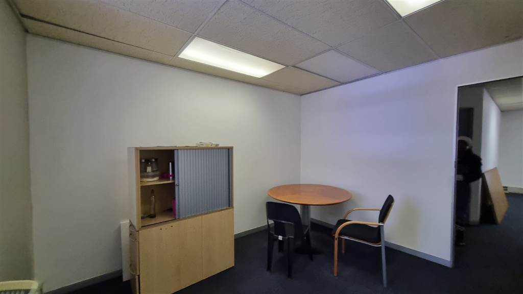 10  m² Commercial space in Hatfield photo number 8