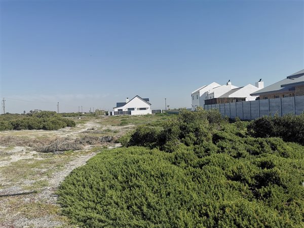 650 m² Land available in Dwarskersbos