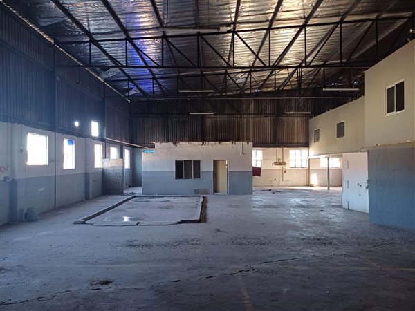 540 m² Industrial space 540 m² Industrial space