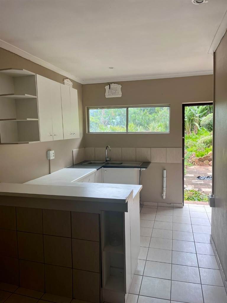 1 Bed Apartment in Kloof photo number 4