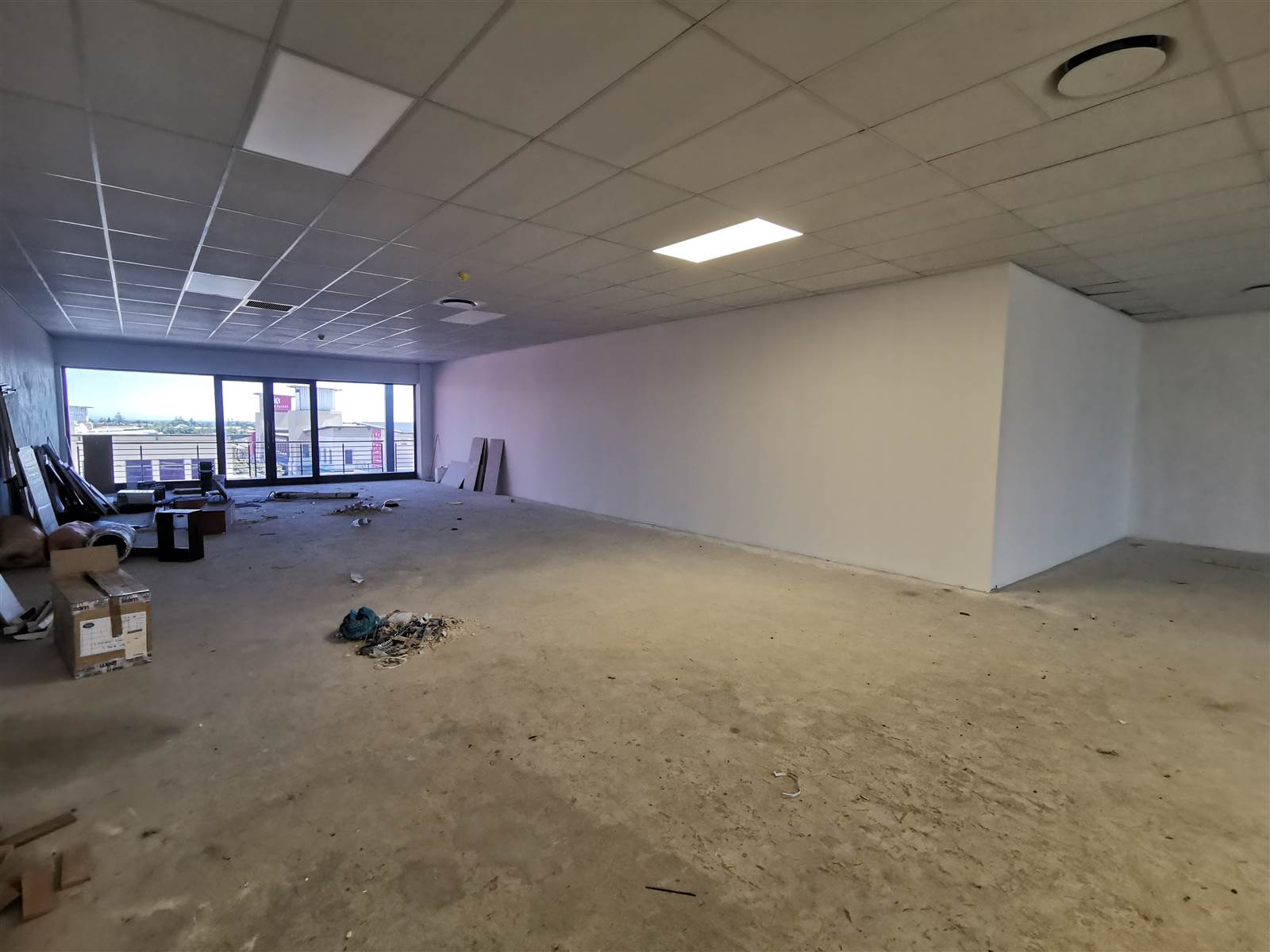 353  m² Commercial space in Sanddrift photo number 3