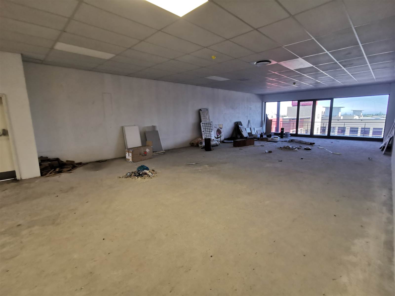 353  m² Commercial space in Sanddrift photo number 8