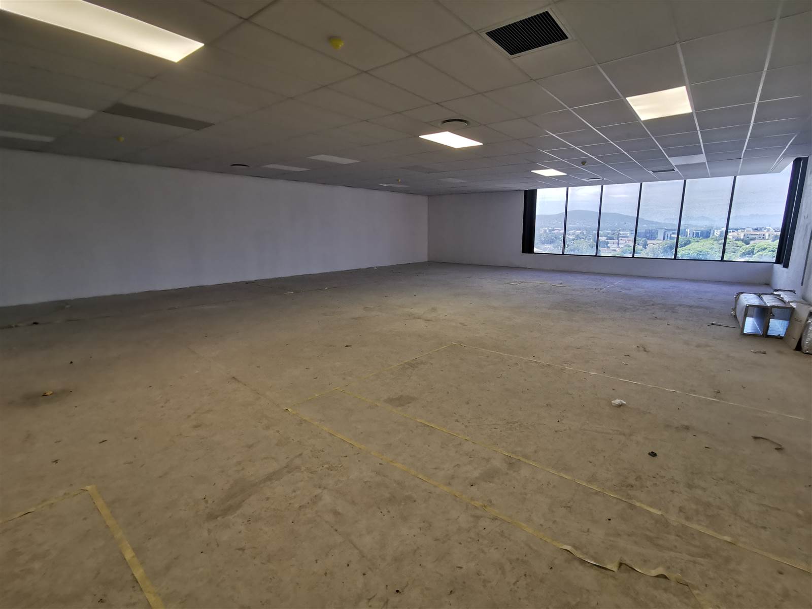 353  m² Commercial space in Sanddrift photo number 4