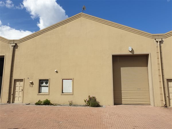 290  m² Industrial space