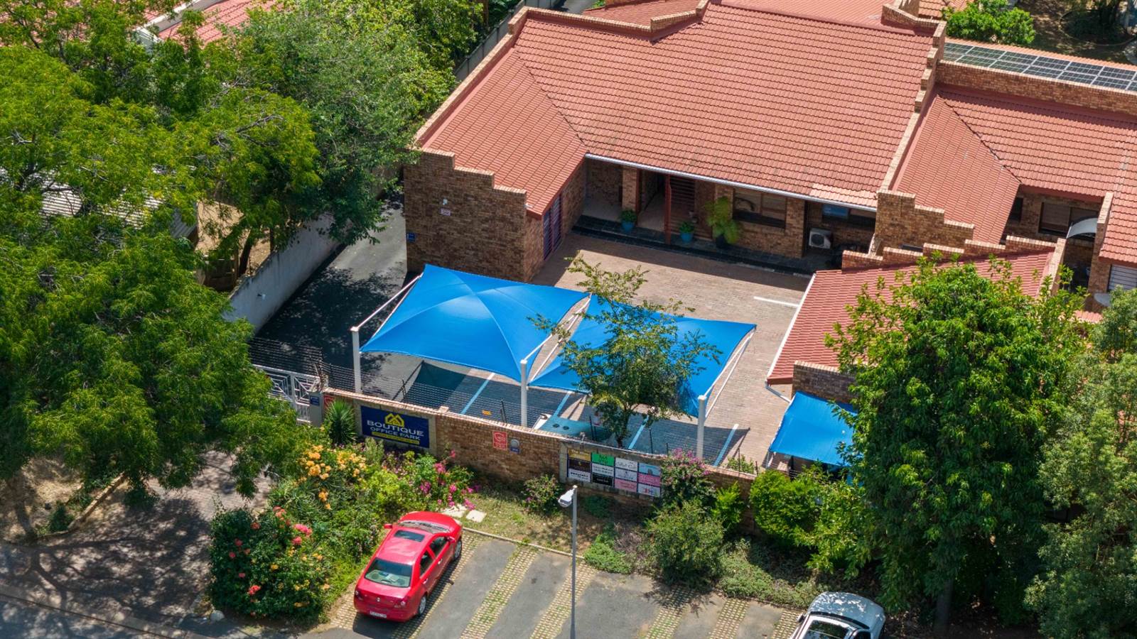 450  m² Office Space in Douglasdale photo number 17