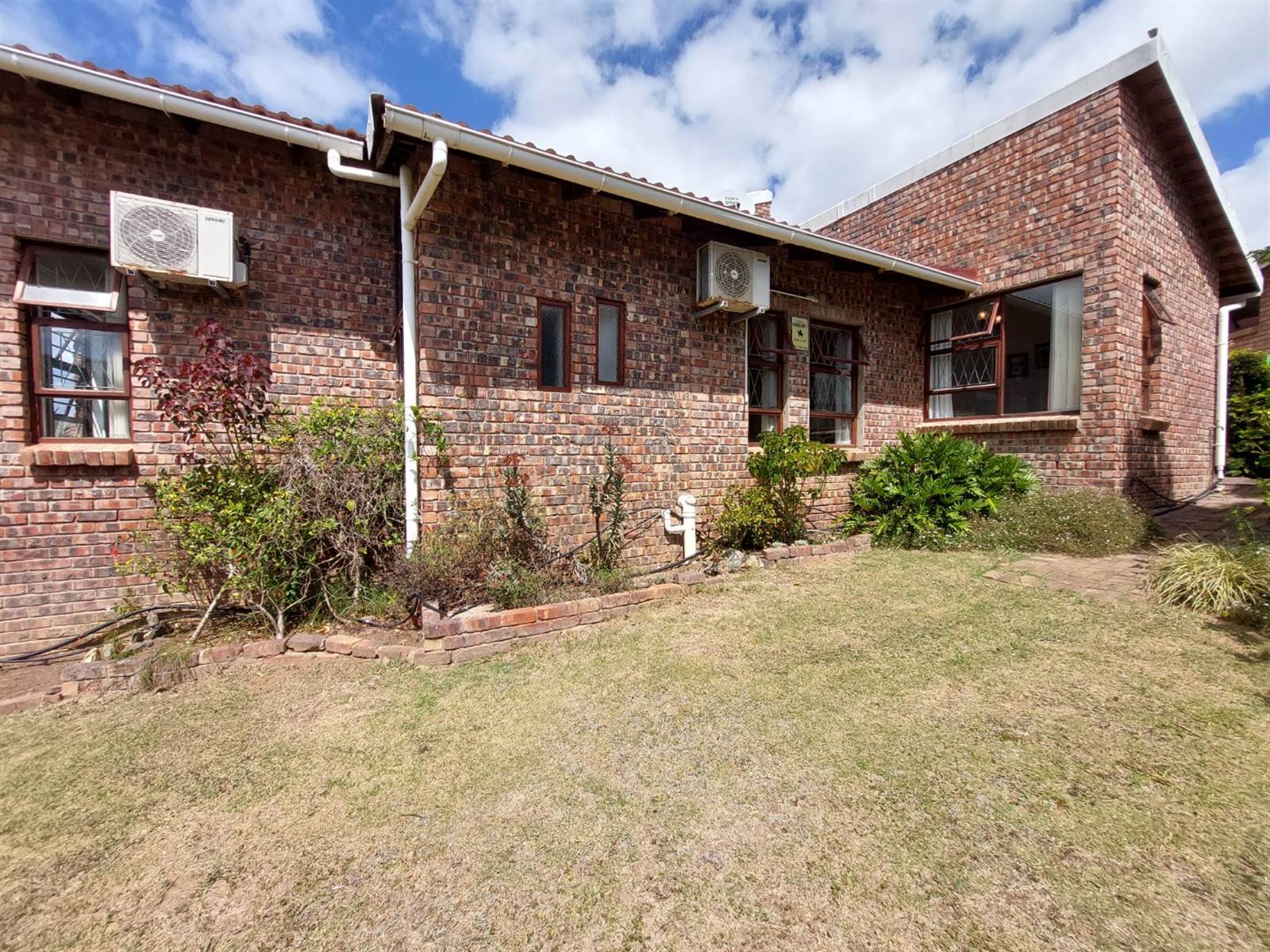 3 Bed House in Jeffreys Bay photo number 27