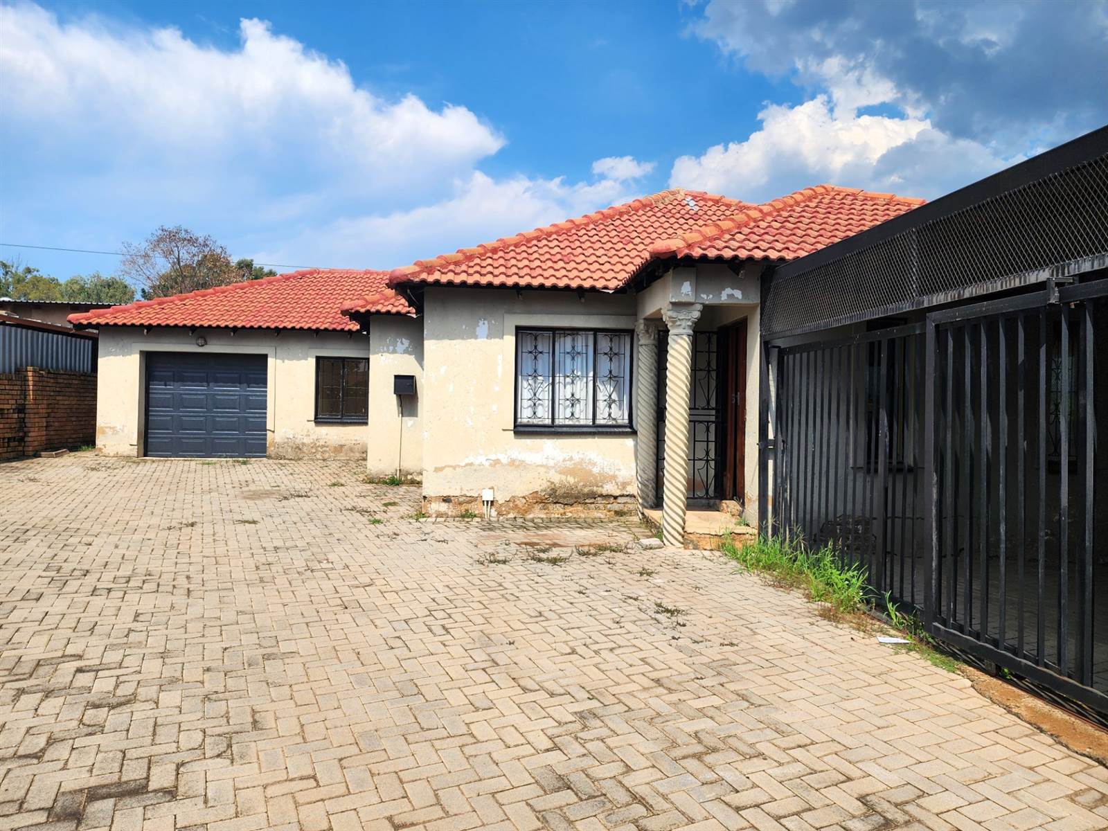 4 Bed House in Mamelodi Sun Valley photo number 1