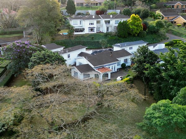 4 Bed Townhouse in Kloof
