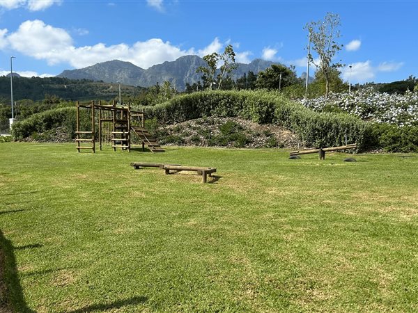 156 m² Land 156 m² Land