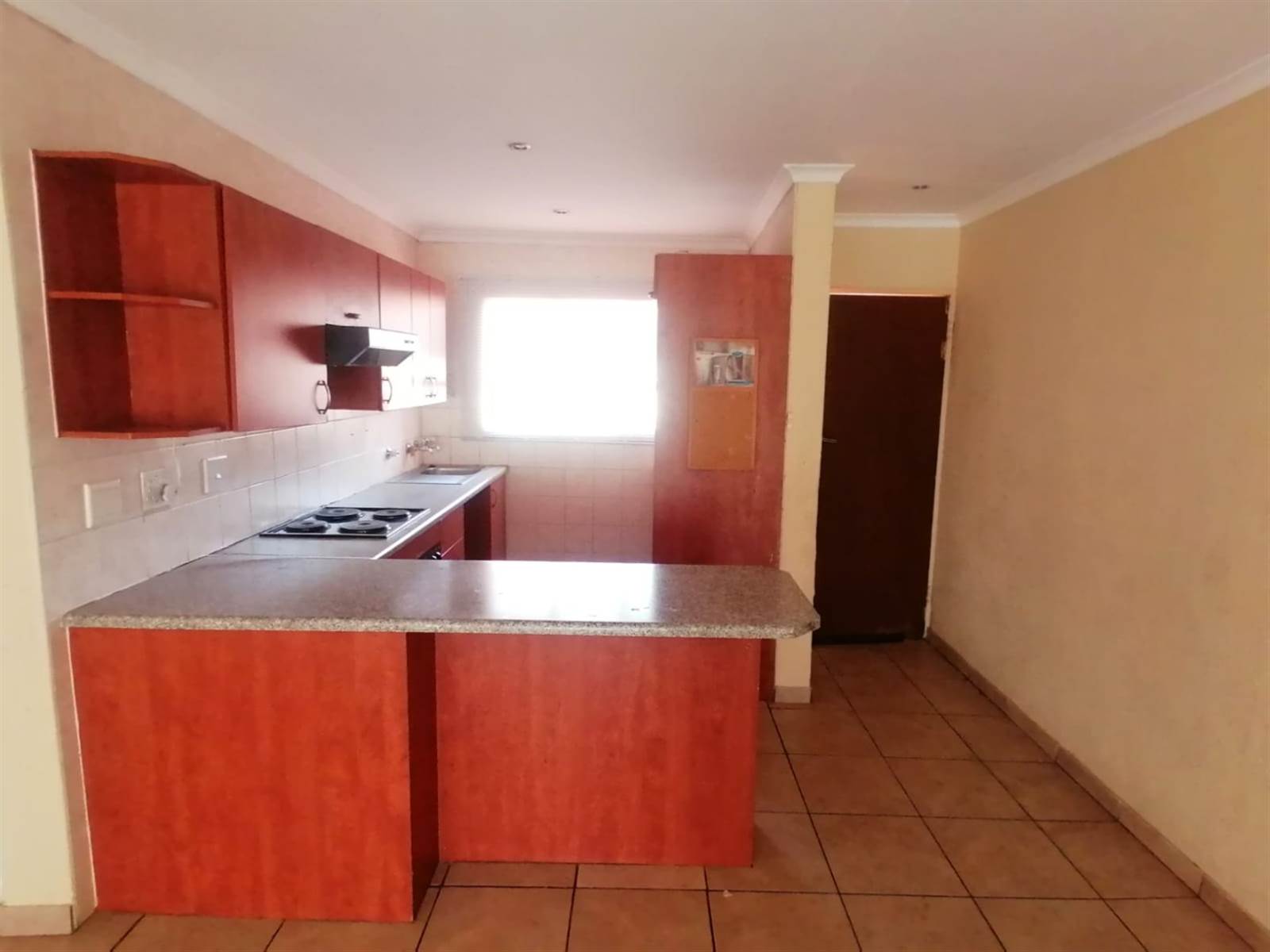 3 Bed Townhouse in Risana photo number 8