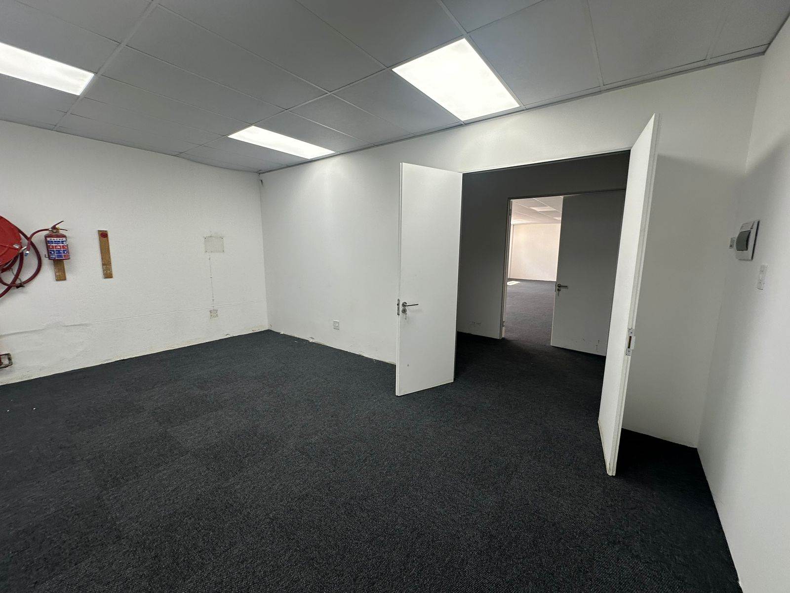 23  m² Commercial space in New Redruth photo number 3