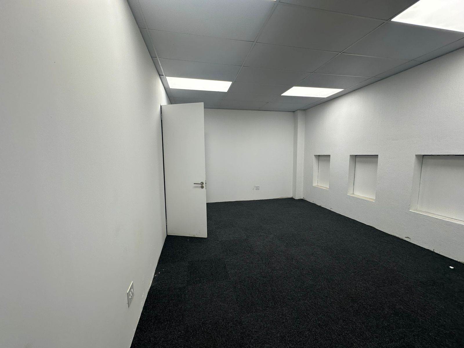 23  m² Commercial space in New Redruth photo number 8