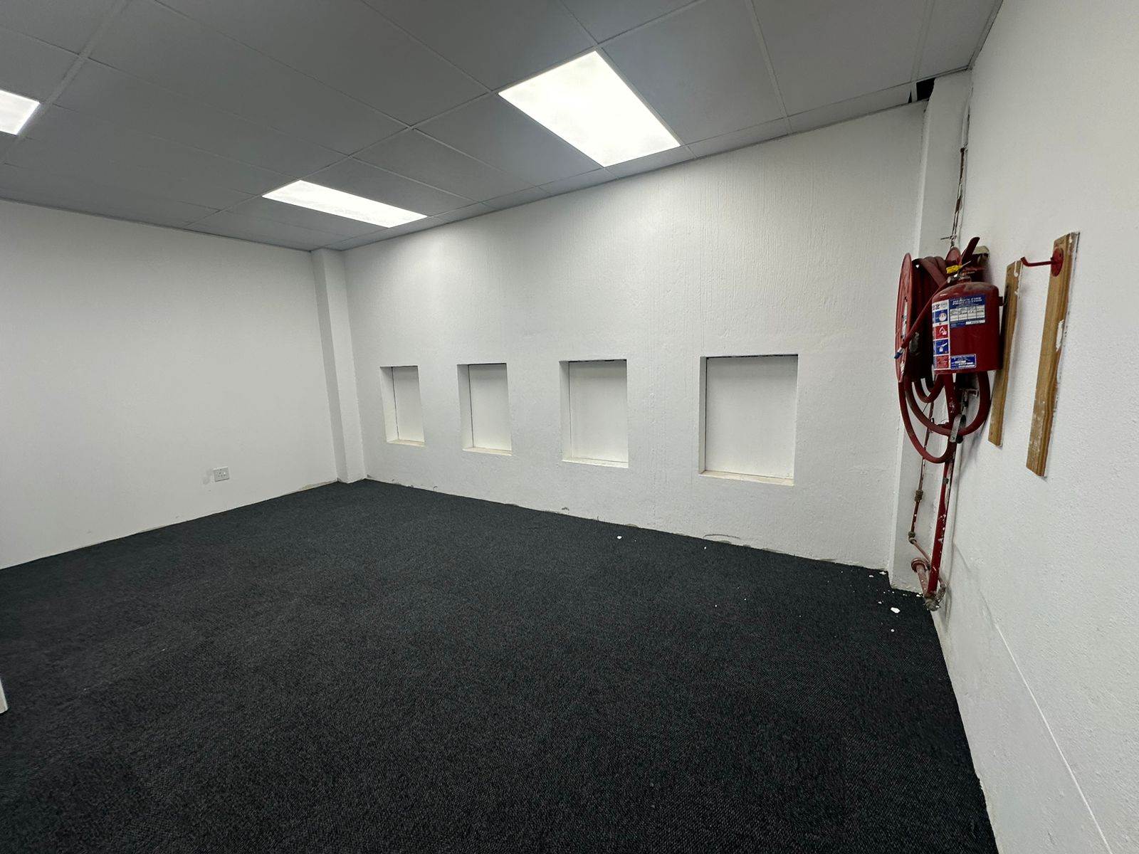 23  m² Commercial space in New Redruth photo number 12