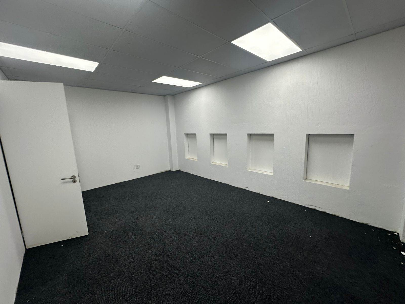 23  m² Commercial space in New Redruth photo number 5
