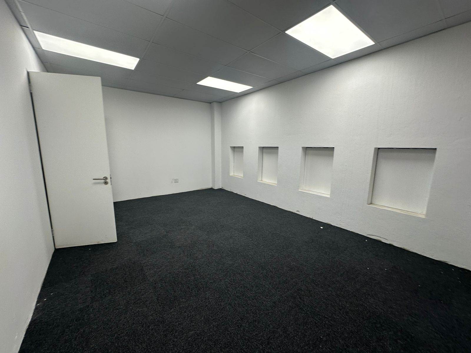 23  m² Commercial space in New Redruth photo number 13