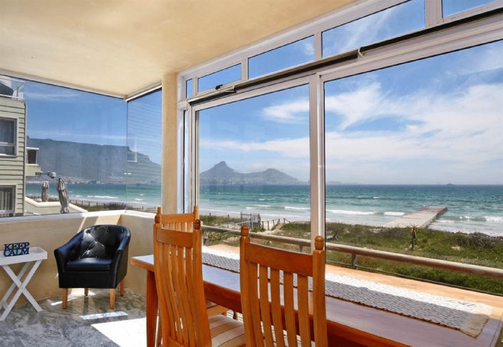 2 Bed Apartment in Milnerton Central photo number 9