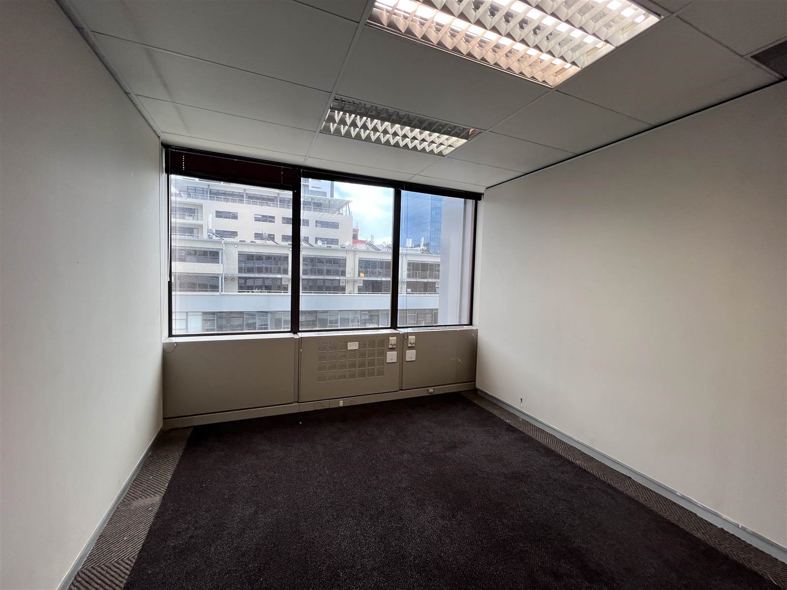 435  m² Commercial space in Cape Town City Centre photo number 5