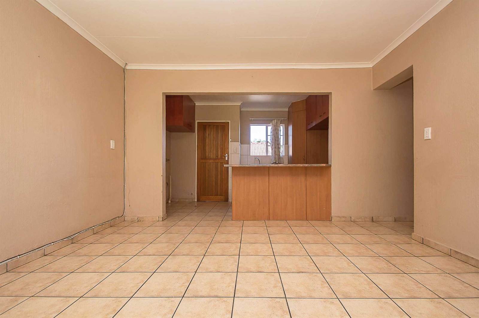 3 Bed Townhouse in Wilgeheuwel photo number 10