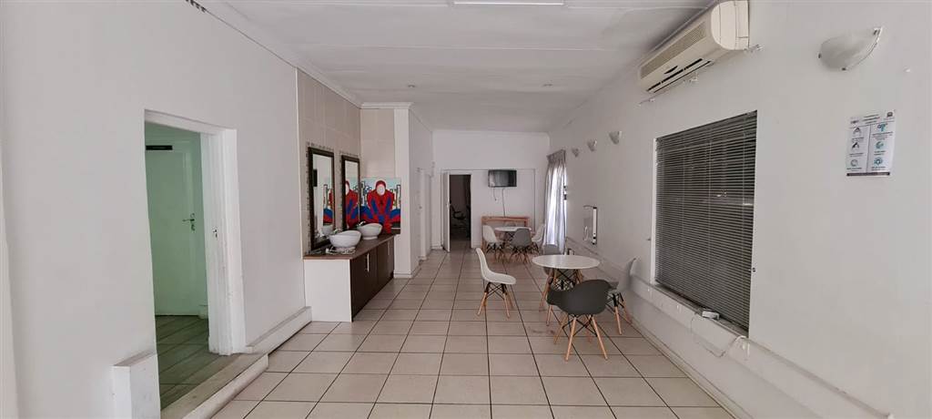 557  m² Commercial space in Potchefstroom Central photo number 13