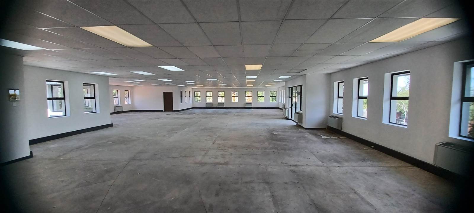 346  m² Commercial space in Dunkeld West photo number 2