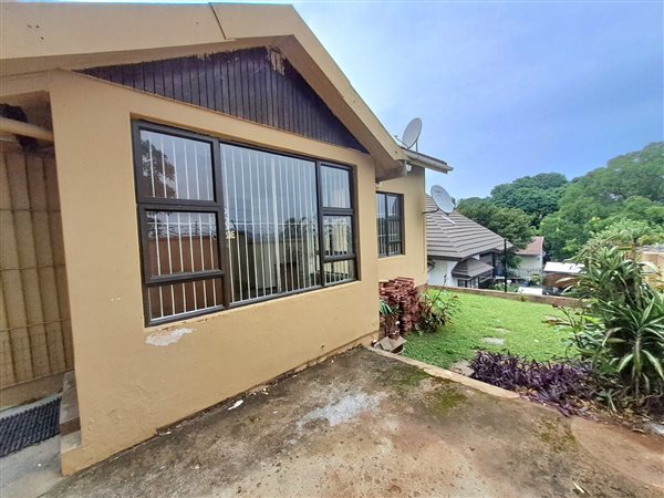 3.5 Bedroom House 3.5 Bedroom House
