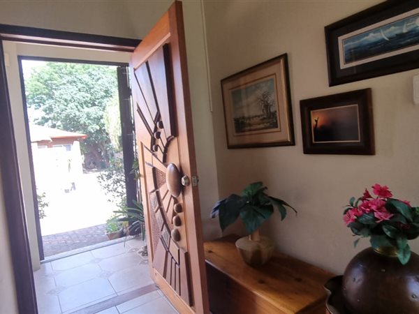 3 Bed House in Sterpark