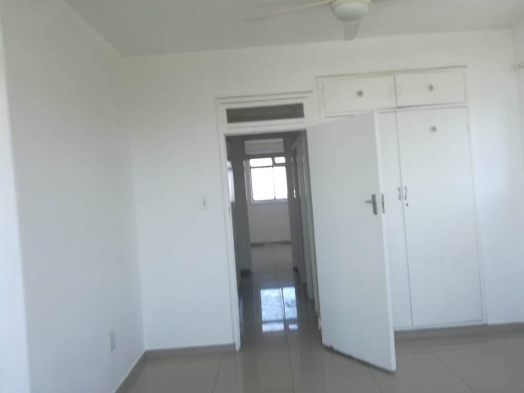 2 Bed Apartment in Beachfront photo number 11