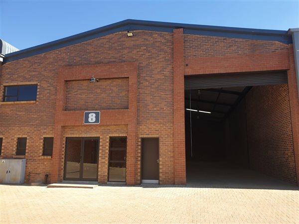 530  m² Industrial space