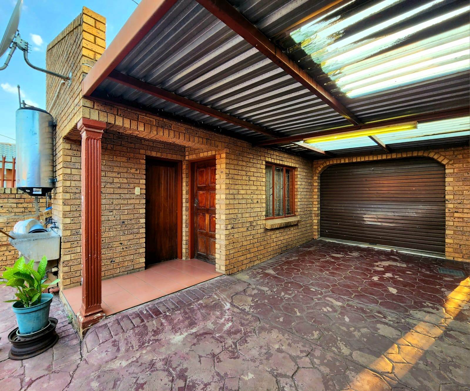 4 Bed House in Mamelodi East photo number 24