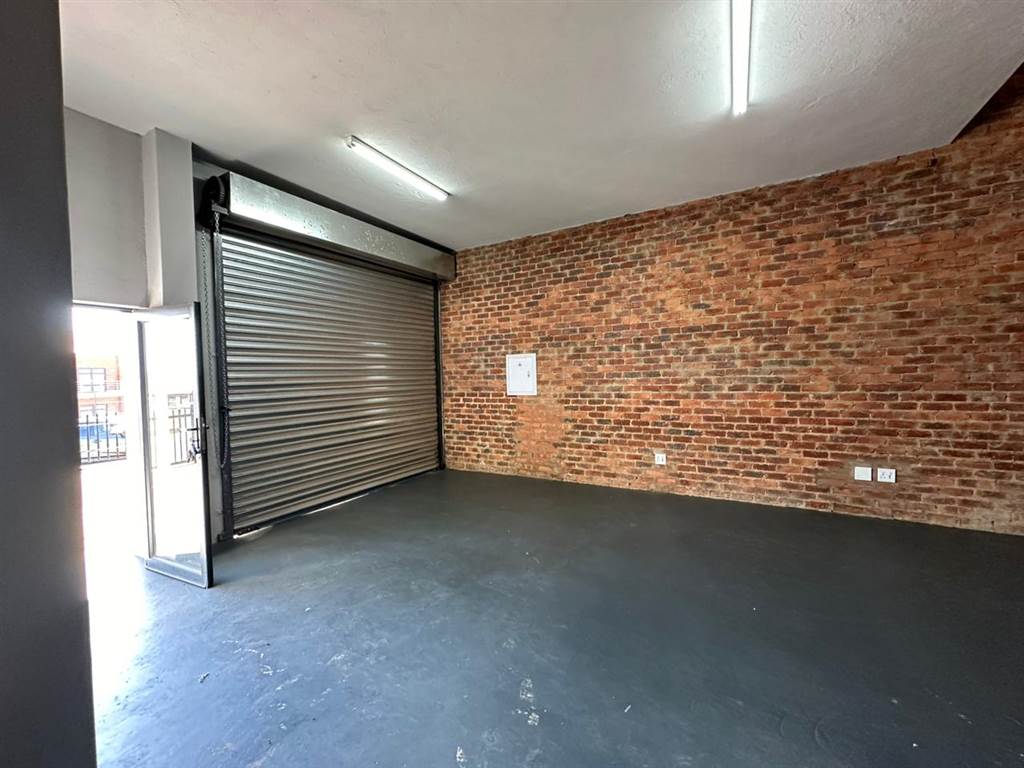 123  m² Industrial space in Clayville photo number 4