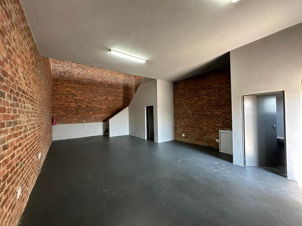 123  m² Industrial space in Clayville photo number 8