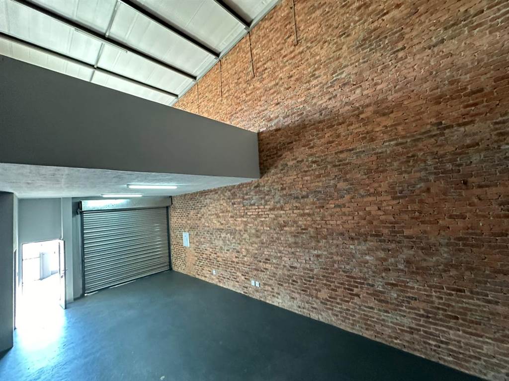 123  m² Industrial space in Clayville photo number 6