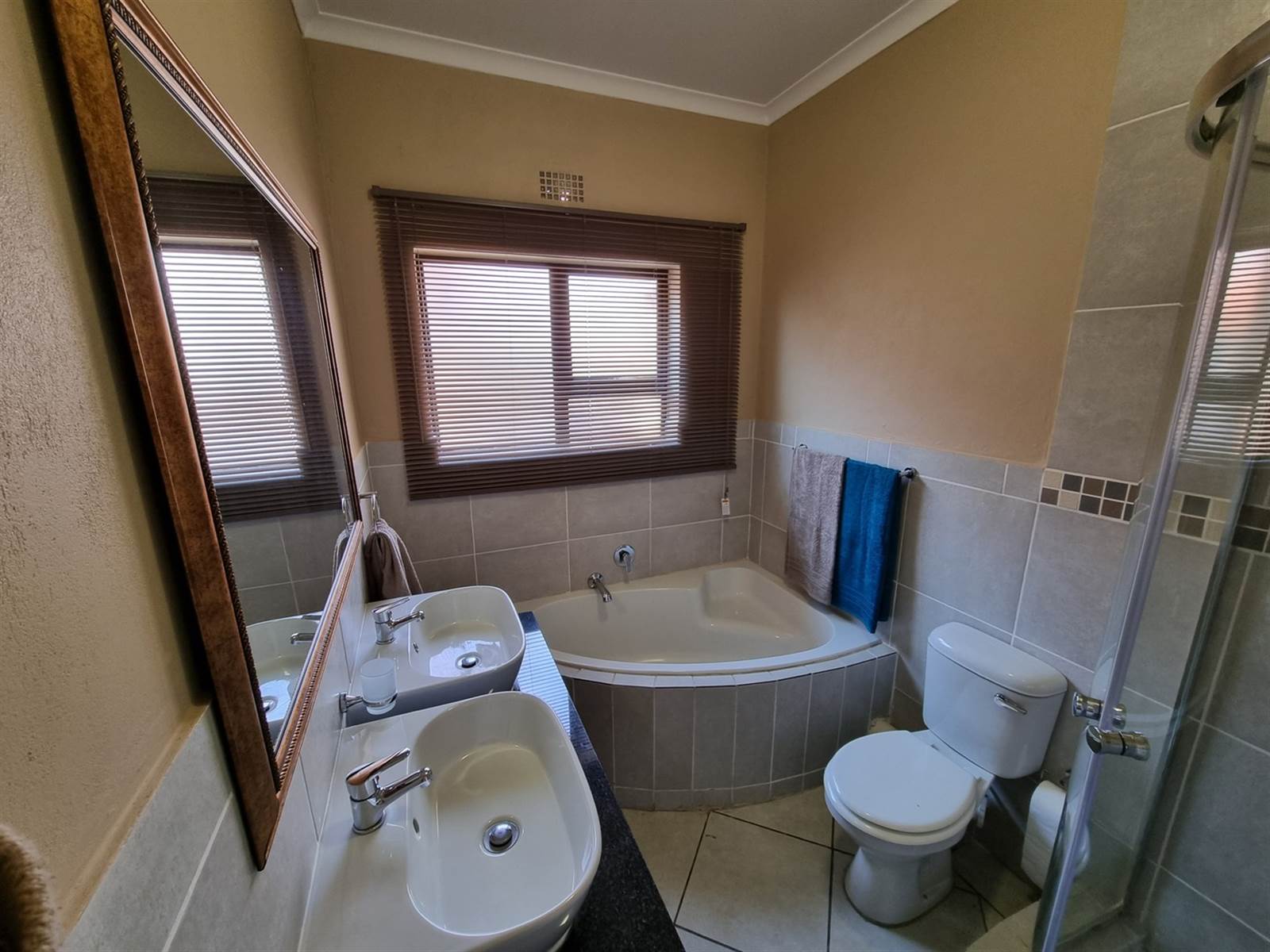 3 Bed Townhouse in Riversdale photo number 13