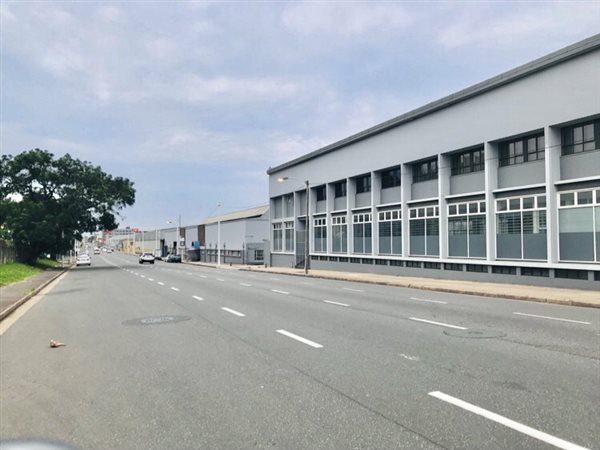 2 480 m² Commercial space 2 480 m² Commercial space