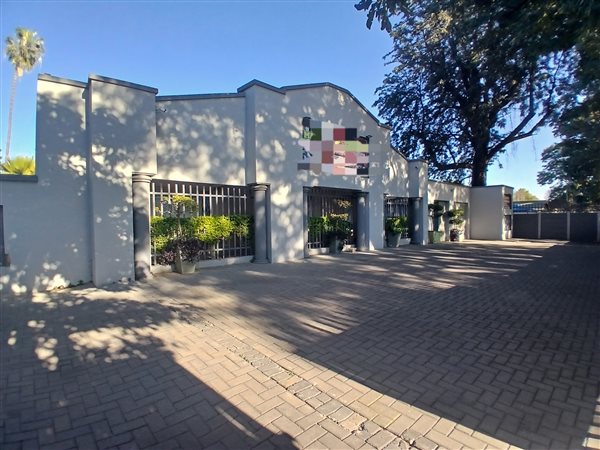 427 m² Commercial space 427 m² Commercial space